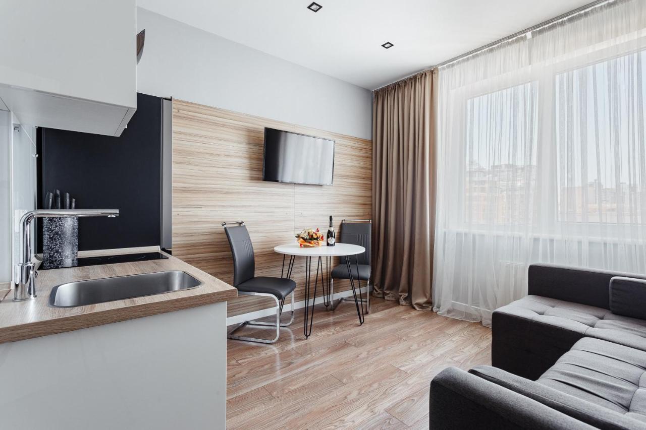 White Apartment In 12 Floor Odesa Exterior photo