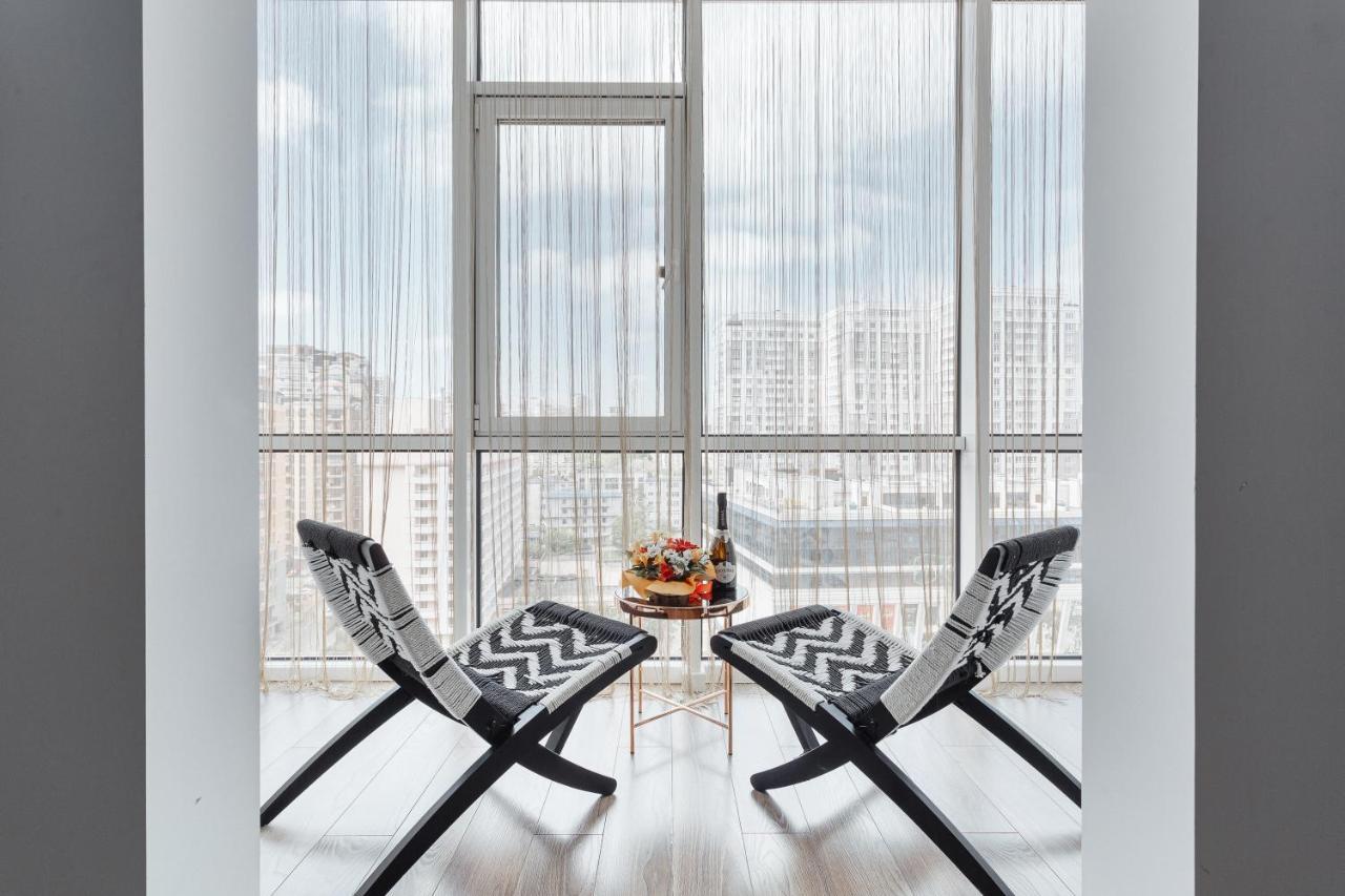 White Apartment In 12 Floor Odesa Exterior photo