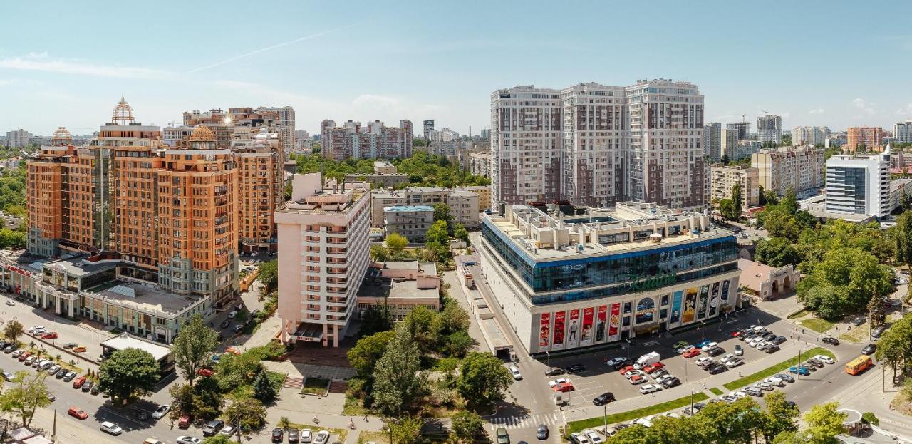 White Apartment In 12 Floor Odesa Exterior photo